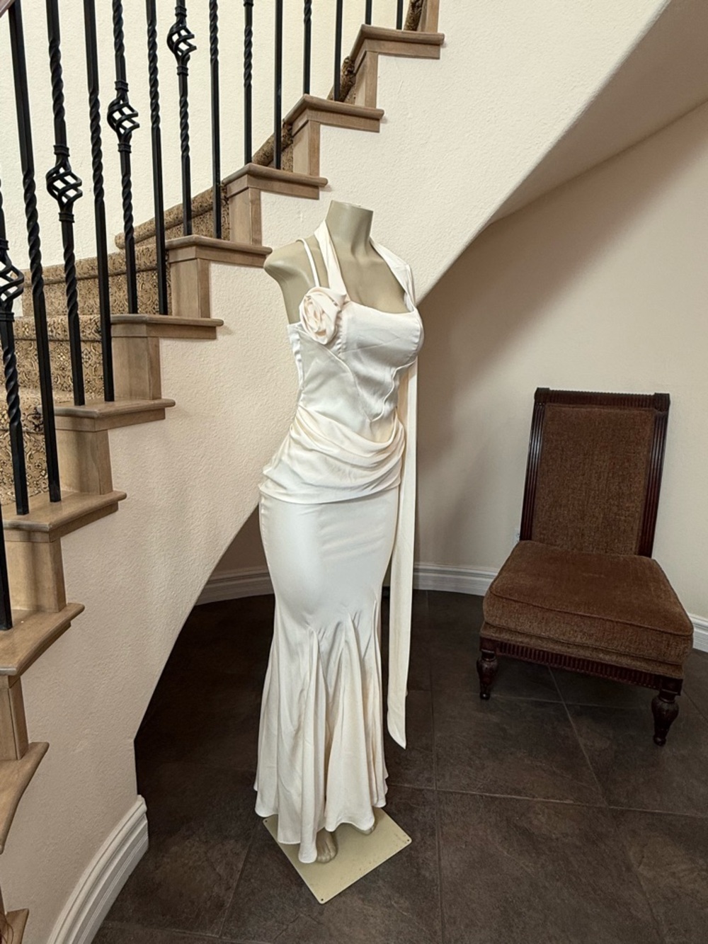 NWT LEAU Celine Corset Satin Gown Ivory Drape Scarf Maxi Dress Small - Picture 3 of 11